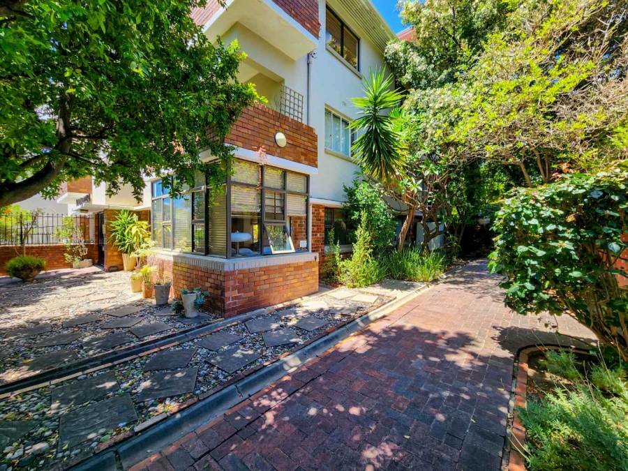 2 Bedroom Property for Sale in Gardens Western Cape